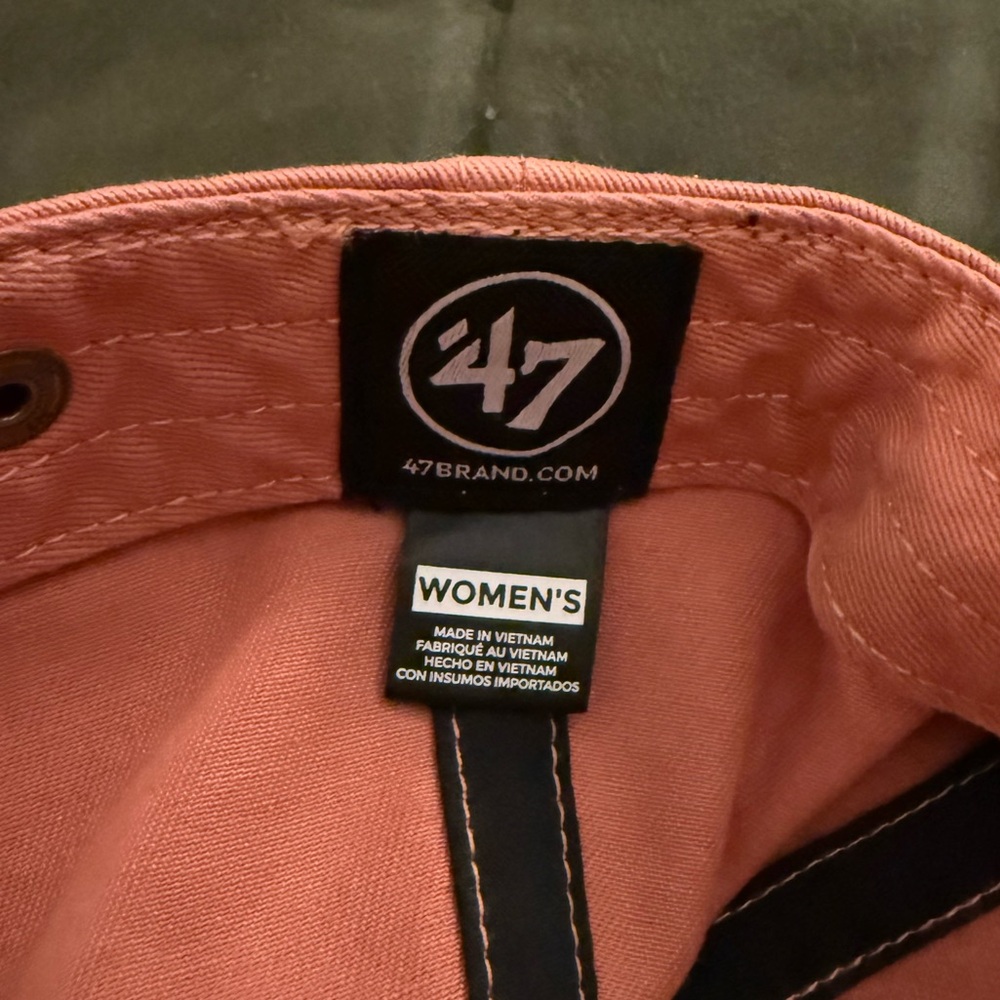 47 Clean Up Atlanta Braves Dad Hat Sedona Pink Limited Edition Adjustable NWOT - Picture 6 of 6